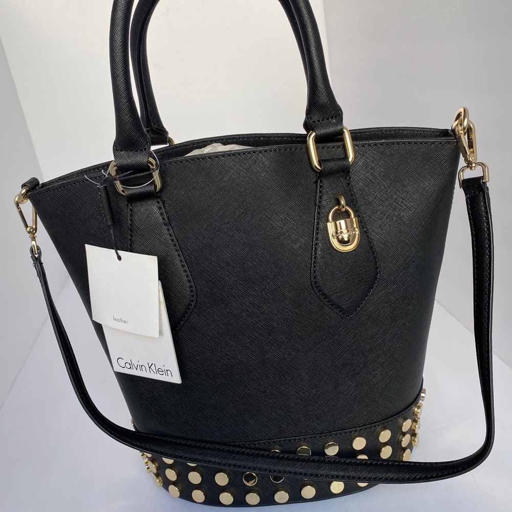 CALVIN KLEIN PURSE NEW WITH TAGS AND DUST BAG